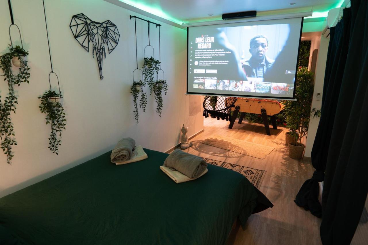 Capsule Thailande I Sauna I Balneo I Console I Jeux En Bois I Cinema I Cour Interieure Trith-Saint-Leger Exterior foto