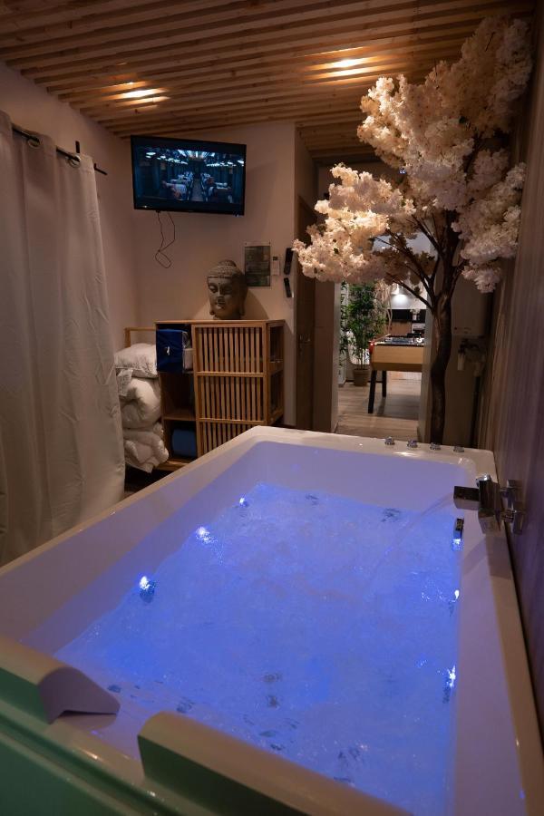 Capsule Thailande I Sauna I Balneo I Console I Jeux En Bois I Cinema I Cour Interieure Trith-Saint-Leger Exterior foto