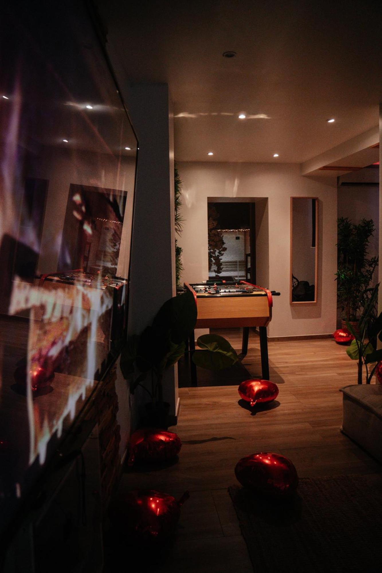 Capsule Thailande I Sauna I Balneo I Console I Jeux En Bois I Cinema I Cour Interieure Trith-Saint-Leger Exterior foto